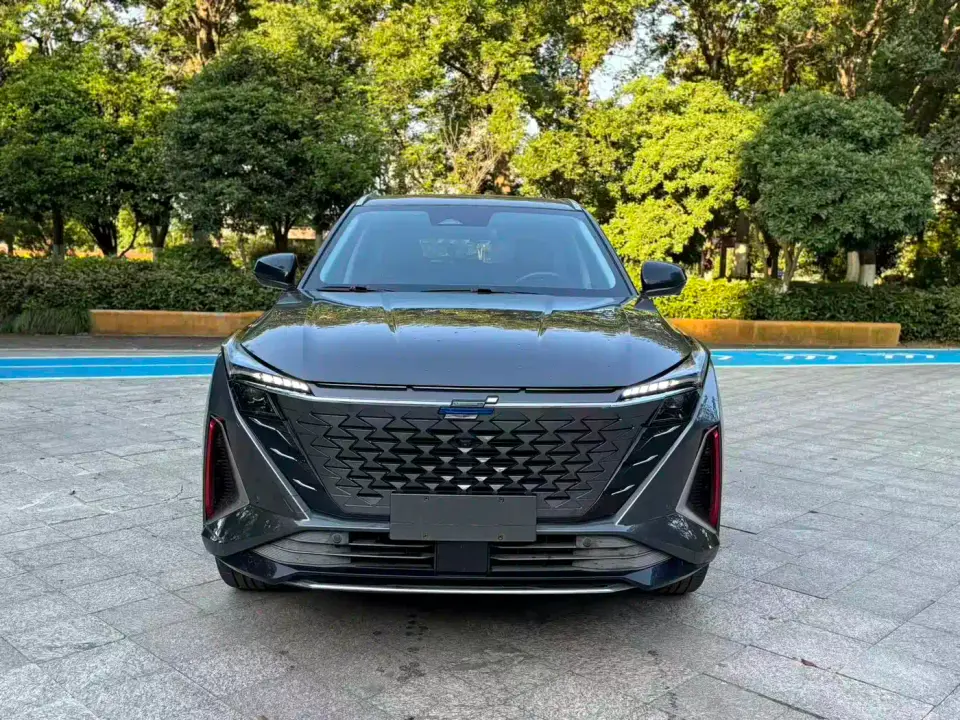 Changan Oshan Z6 Blue Whale 1.5T DCT Intelligent Leader 2022