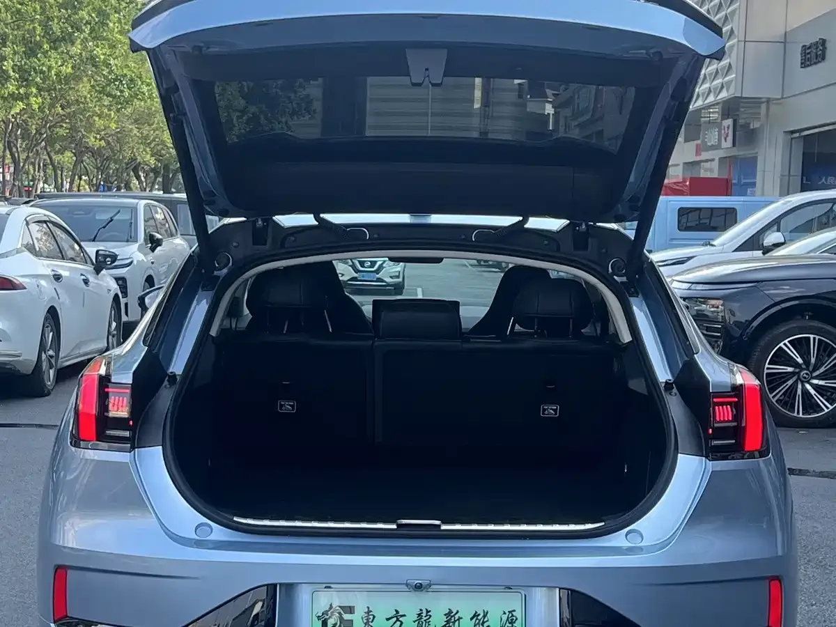 Zeekr 001 Ultra Long Range Single Motor WE Edition 2022 — фото 9