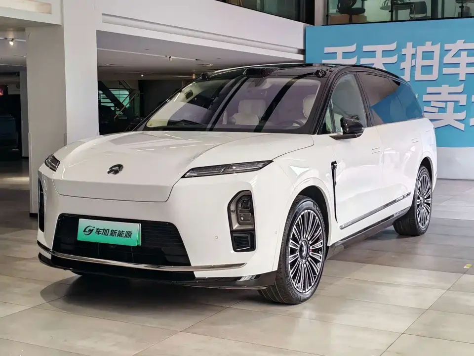 NIO ES8 Base Model 7-Seater 2025