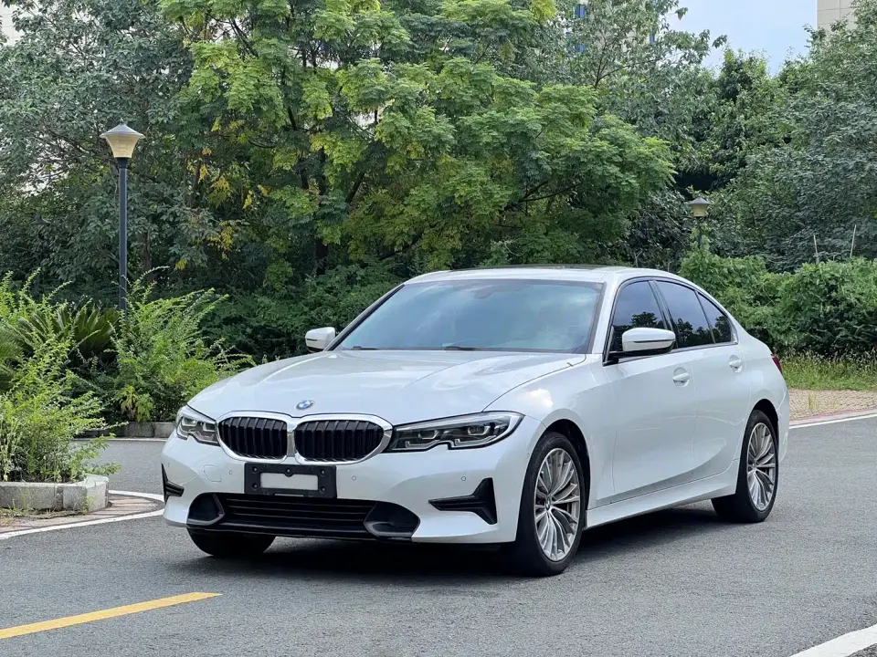 BMW 3 Series 320i Sport Package 2021