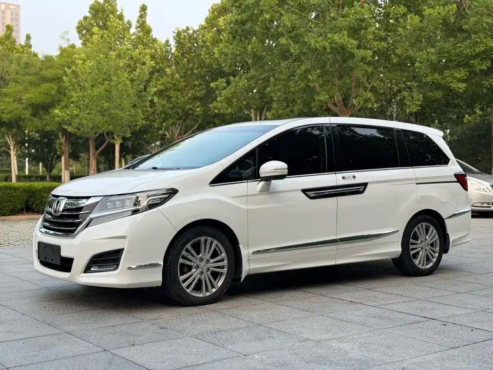 Honda Elysion 2.4L Luxury Edition 2019