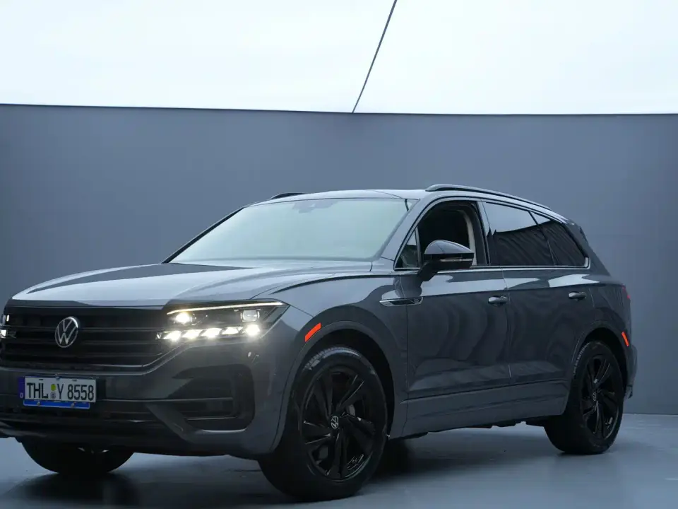 Volkswagen Touareg 3.0TSI R-Line Black Sports Package 2024