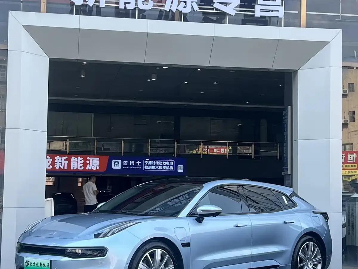 Zeekr 001 Ultra Long Range Single Motor WE Edition 2022 — фото 2