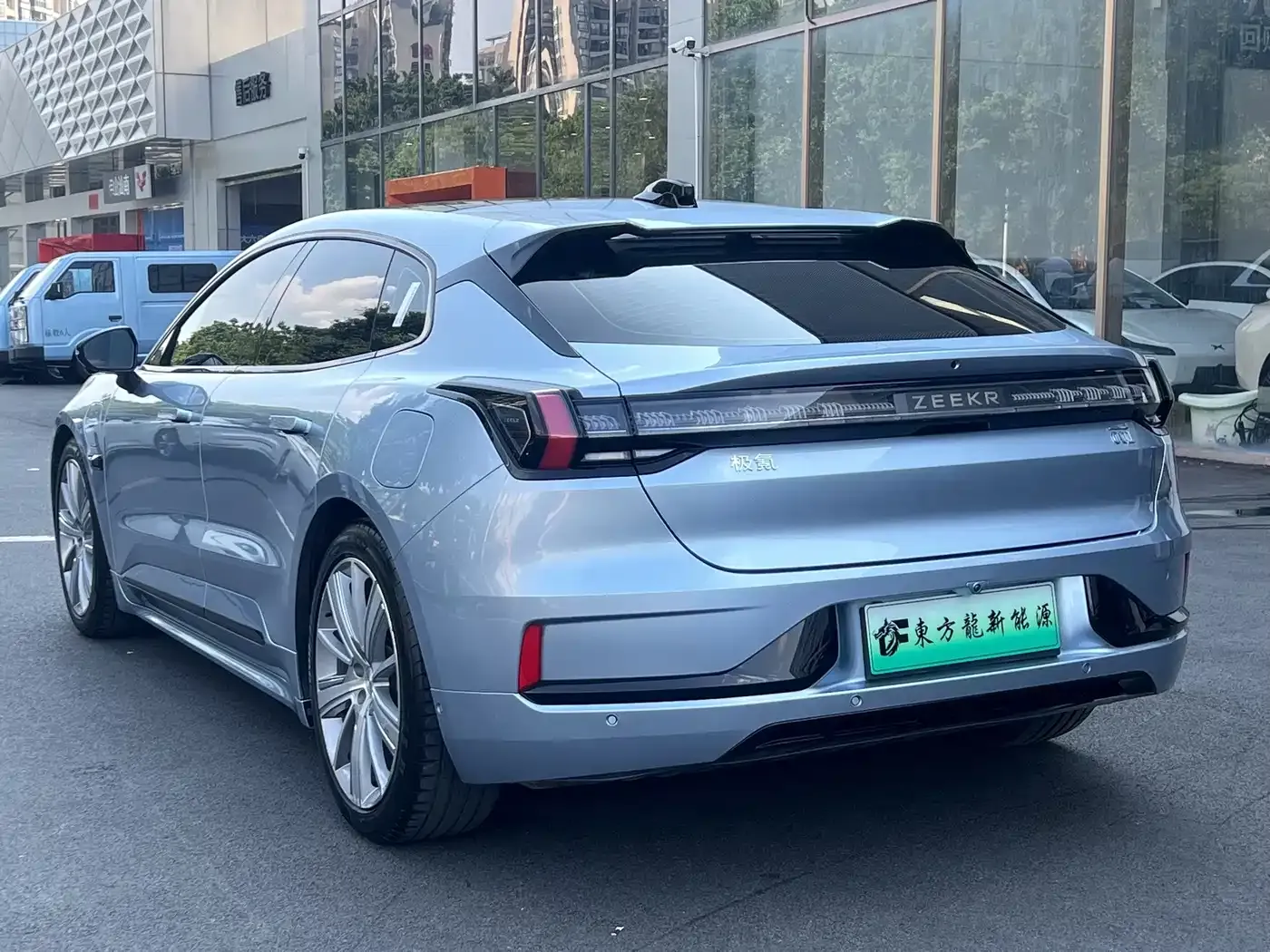 Zeekr 001 Ultra Long Range Single Motor WE Edition 2022 — фото 10