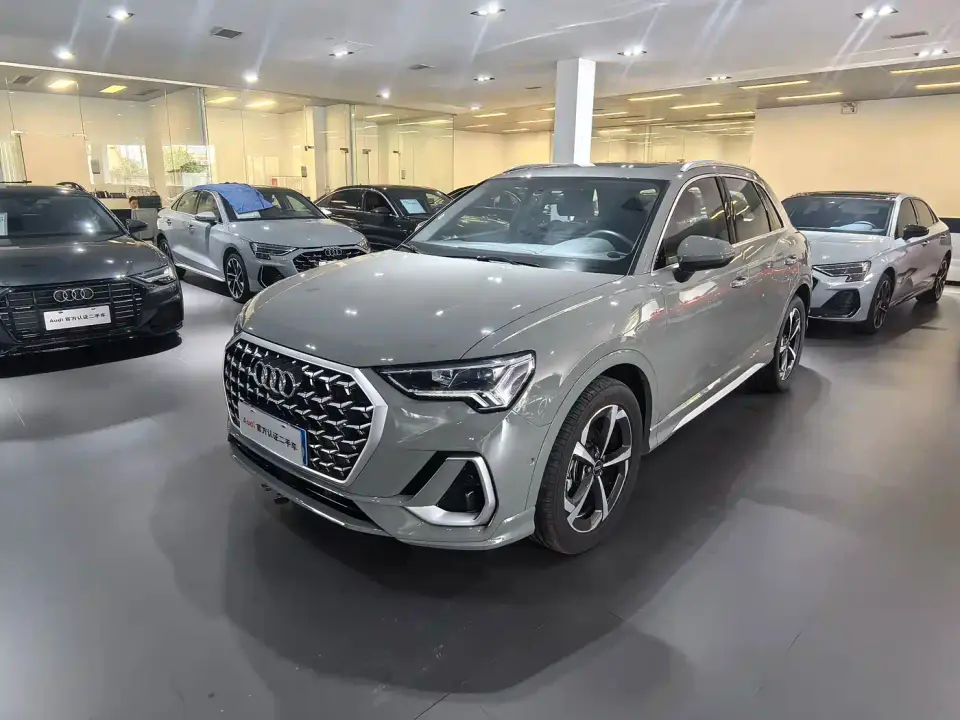 Audi Q3 quattro 45th Anniversary Edition 35TFSI Fashion Dynamic 2025