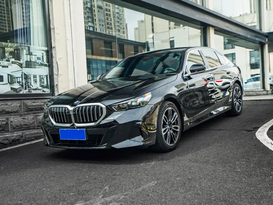 BMW 5 Series 530Li Leading M Sport Package 2026