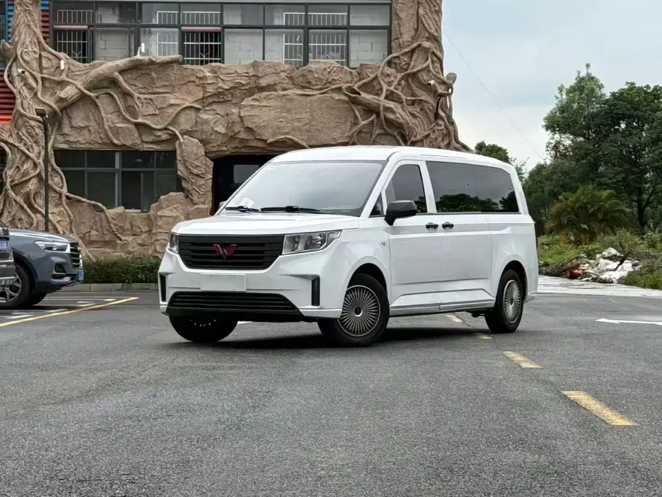 Wuling Motors Wuling Journey Model 1.5T Manual Comfort 2022