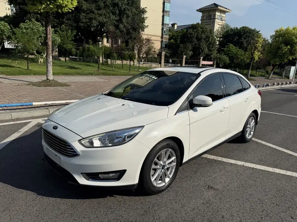Ford Focus Sedan EcoBoost 180 Automatic Elite 2019