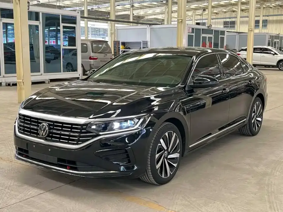 Volkswagen Passat Facelift 330TSI Elite Edition 2023