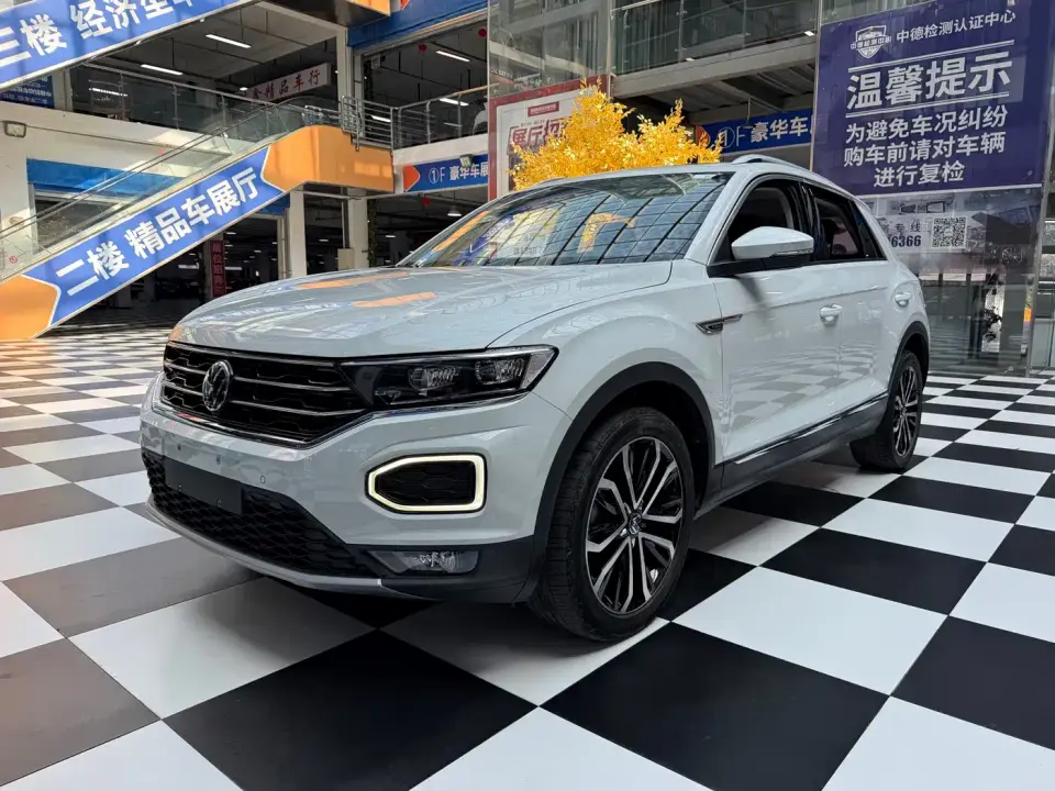 Volkswagen T-ROC 280TSI DSG 2WD Comfort PLUS 2022
