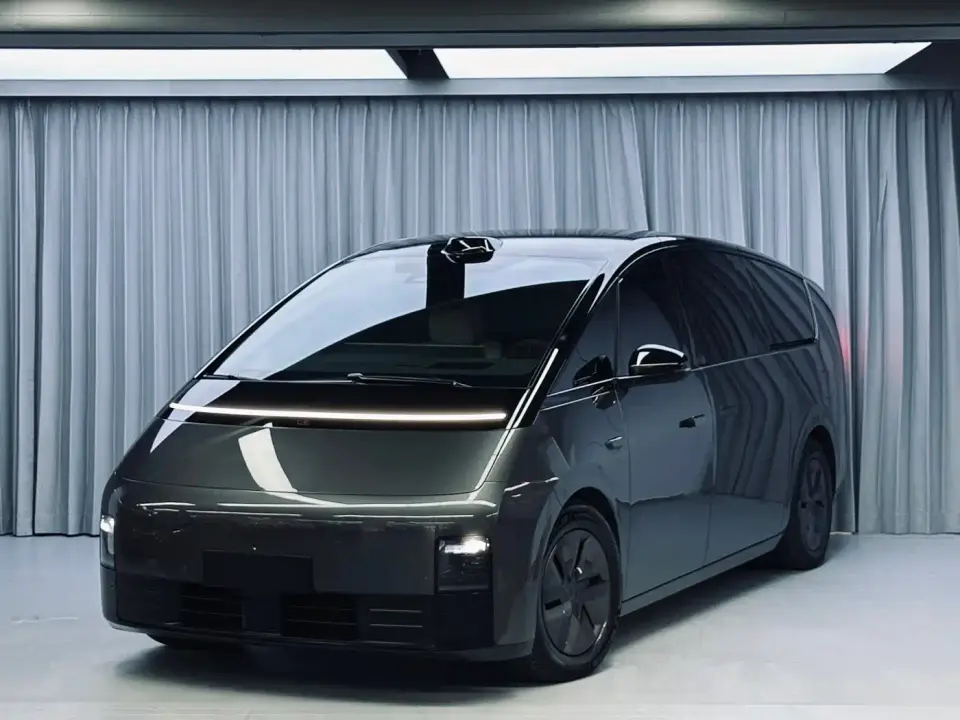 Li Auto MEGA Ultra 2026