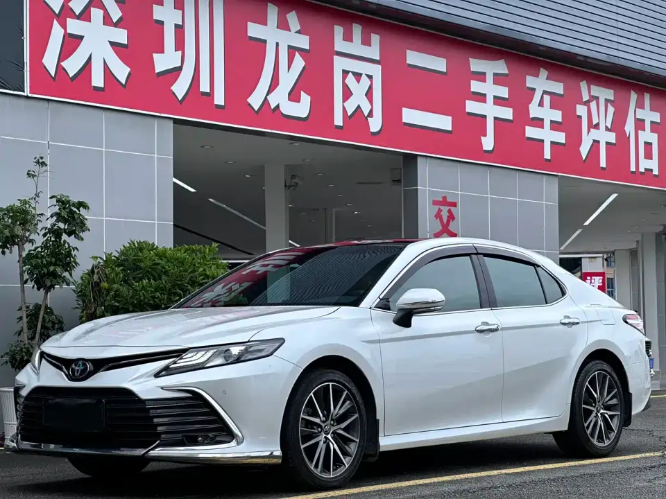 Toyota Camry 2.5G Luxury Edition 2022