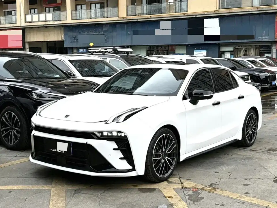 Lynk & Co 03 1.5TD DCT Champion Pro 2024