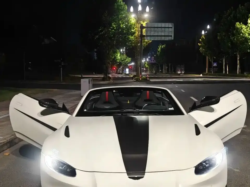 Aston Martin V8 Vantage 4.0T V8 F1 Edition Roadster 2023