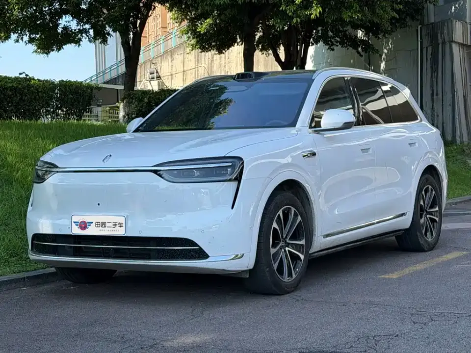 AITO Wenjie AITO M7 Extended Range Base Model 6-Seater 2025