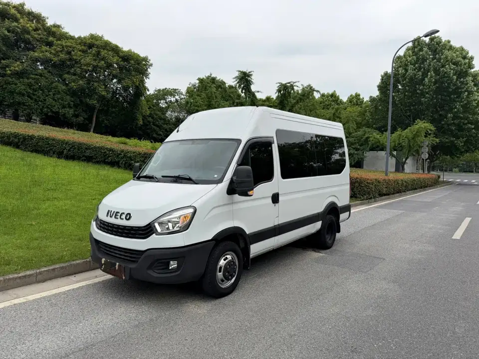 Iveco Daily 2.0T Manual M1 Special Platform Vehicle Long Wheelbase Short Suspension High Roof Sliding Door F1A 2022