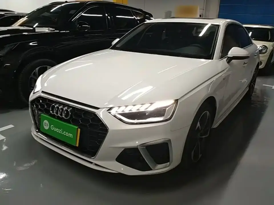 Audi A4L 40 TFSI Fashion Dynamic Edition 2022