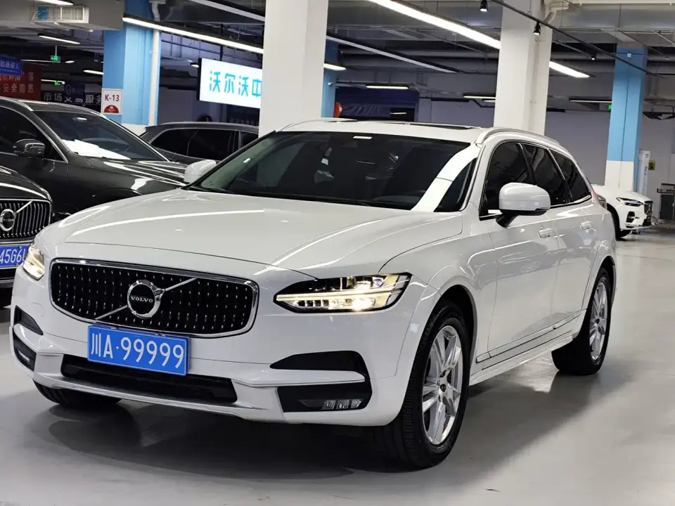 Volvo V90 Cross Country T5 AWD Intelligent Distance China VI 2019