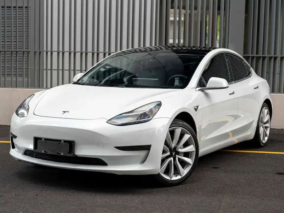 Tesla Model 3 Standard Range Rear-Wheel Drive Upgrade 2020