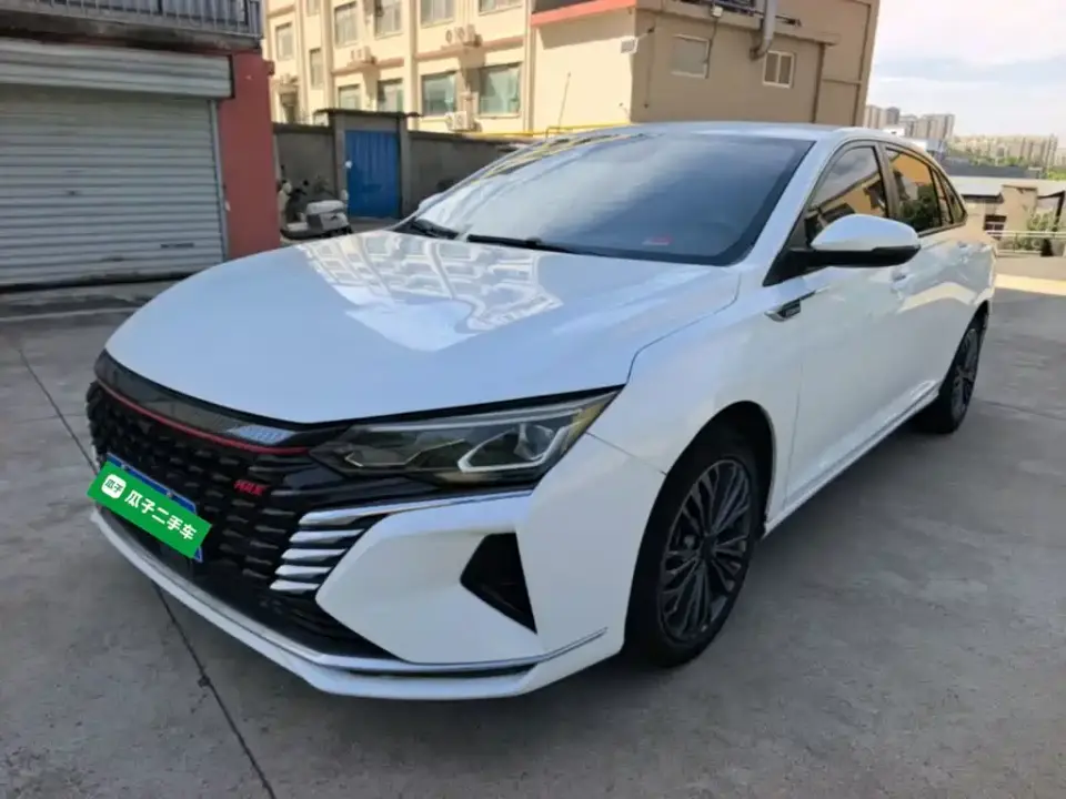 Dongfeng Aeolus Yixuan MAX 1.5T Super Dad Edition 2022