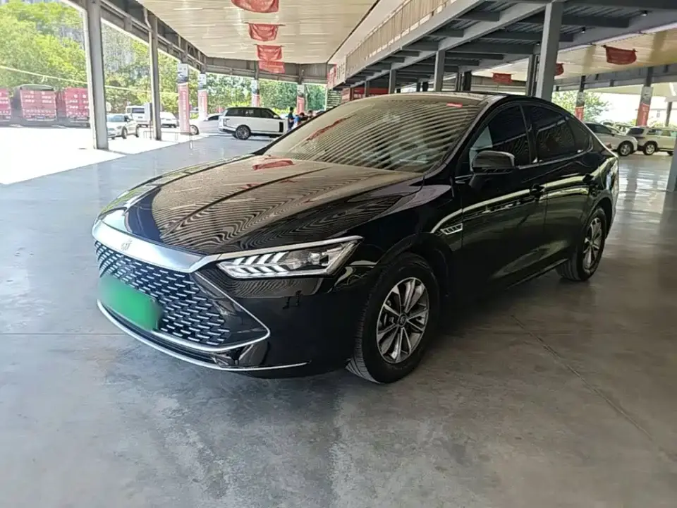 BYD Qin PLUS Glory Edition DM-i 55KM Leading 2025