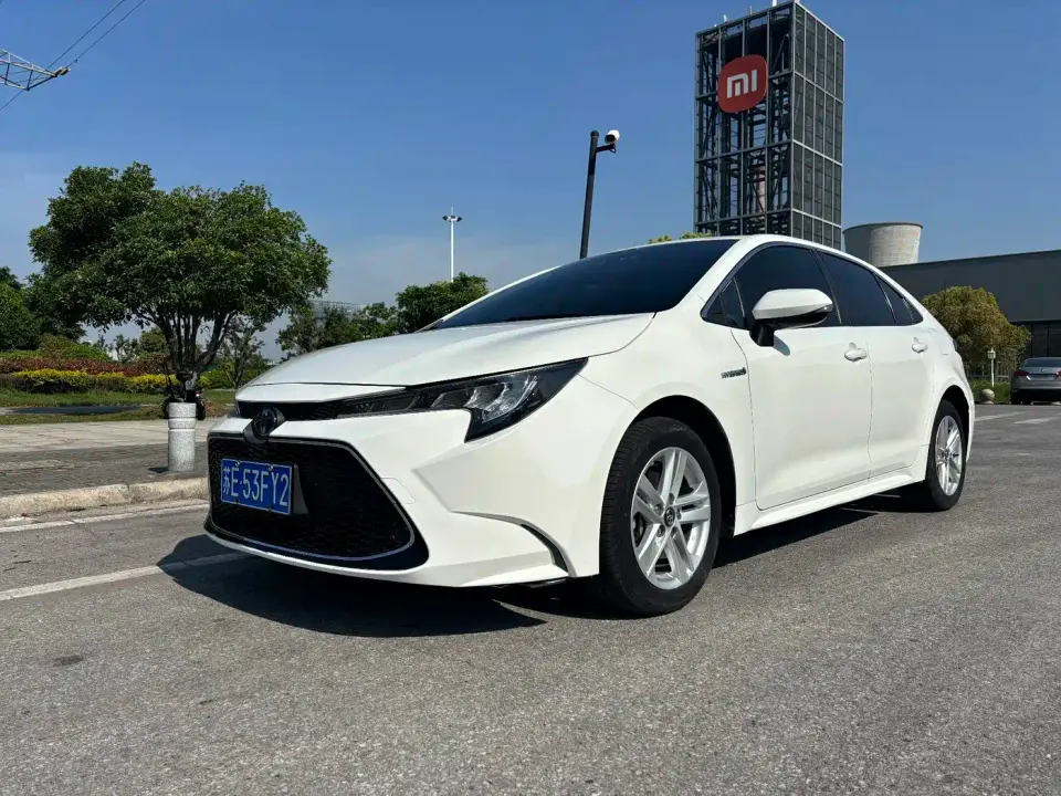 Toyota Levin Dual Engine 1.8H E-CVT Luxury Edition 2022