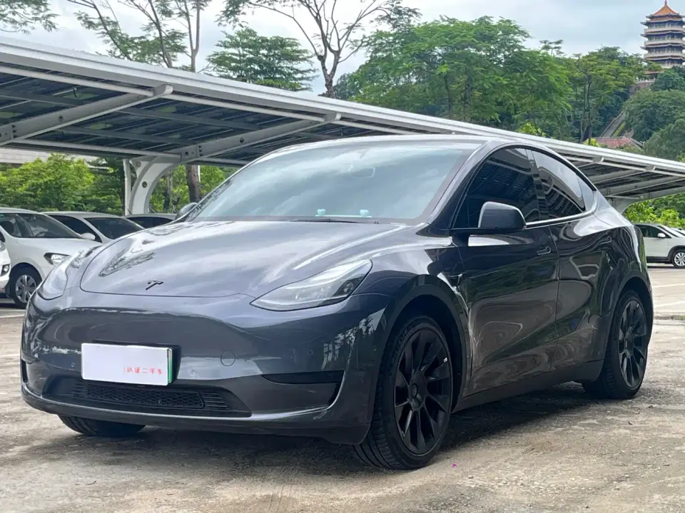Tesla Model Y Rear-Wheel Drive Edition 2023