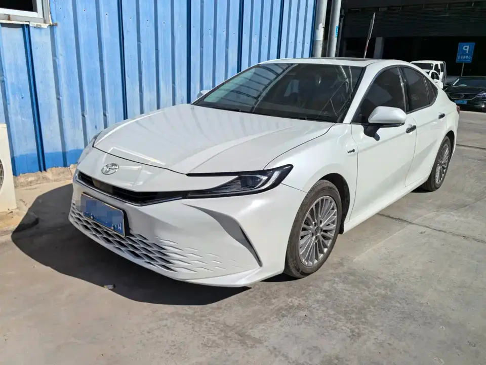 Toyota Camry Hybrid 2.0HGVP Luxury Edition 2024