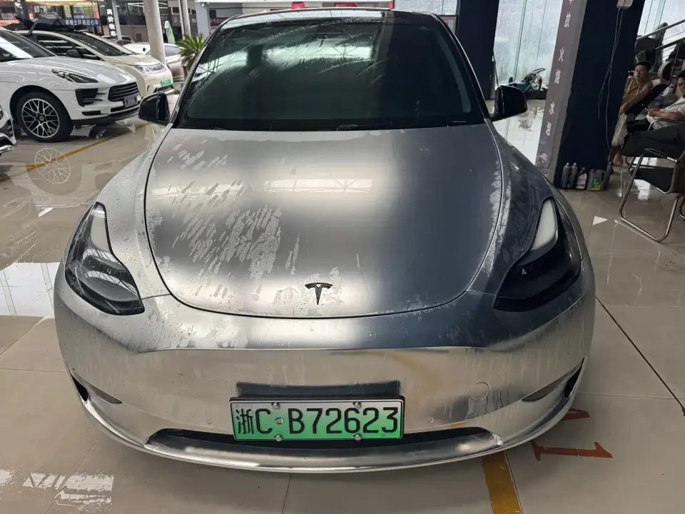 Tesla Model Y Long Range AWD 2023