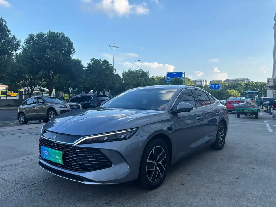 BYD Qin L DM-i Smart Drive Edition 120KM Leading 2025