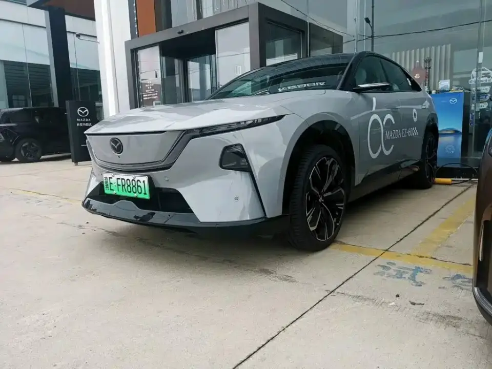 Mazda EZ-60 Range-extender Base Model 2025