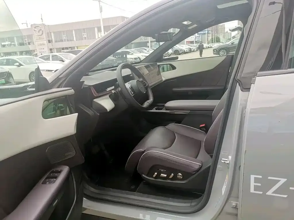 Mazda EZ-60 Range-extender Base Model 2025 — фото 2