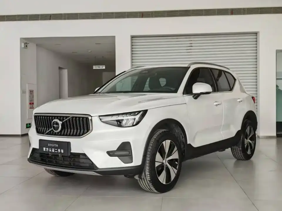 Volvo XC40 B3 Smart Elite Luxury Edition 2024