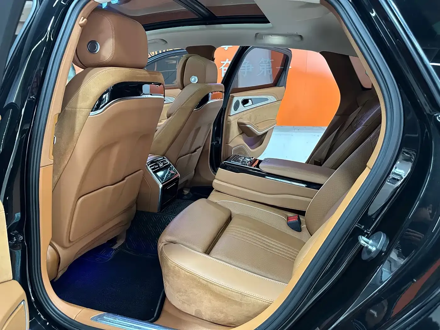 Hongqi H9 2.0T Smart Connection Qi Chang Edition 2021 — фото 8
