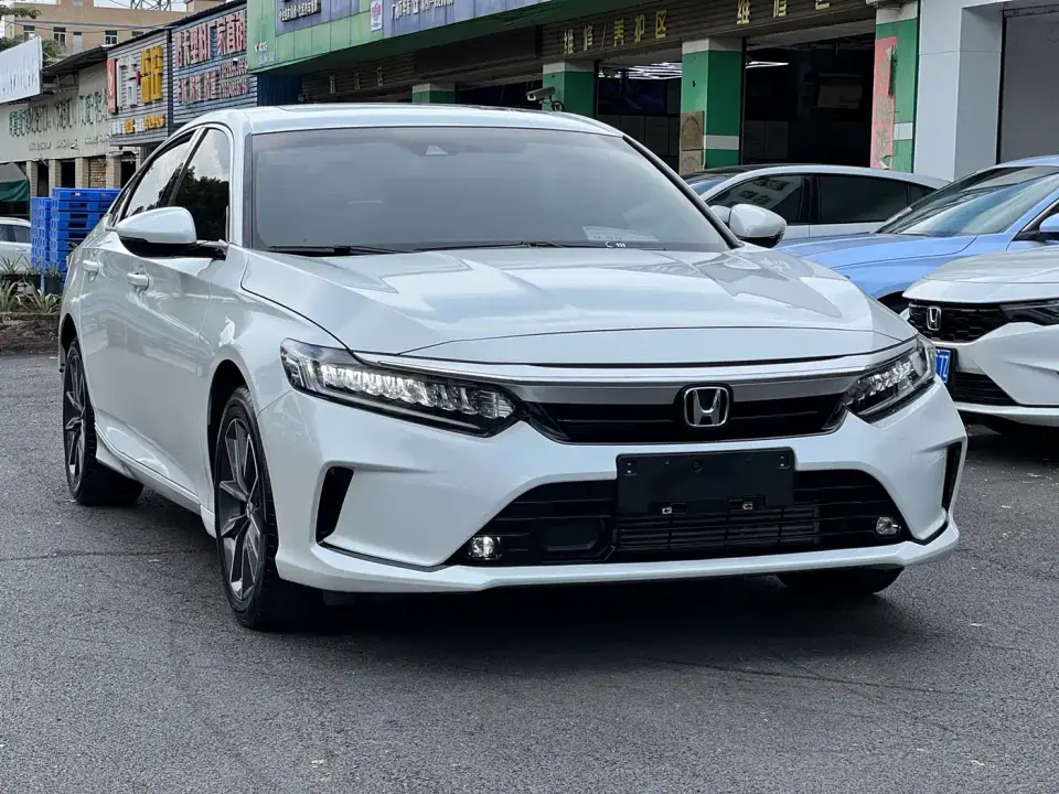 Honda Inspire 260TURBO Deluxe Edition 2023