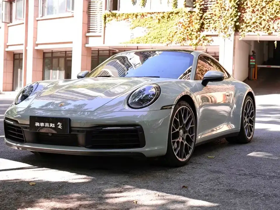 Porsche 911 Carrera 3.0T 2021
