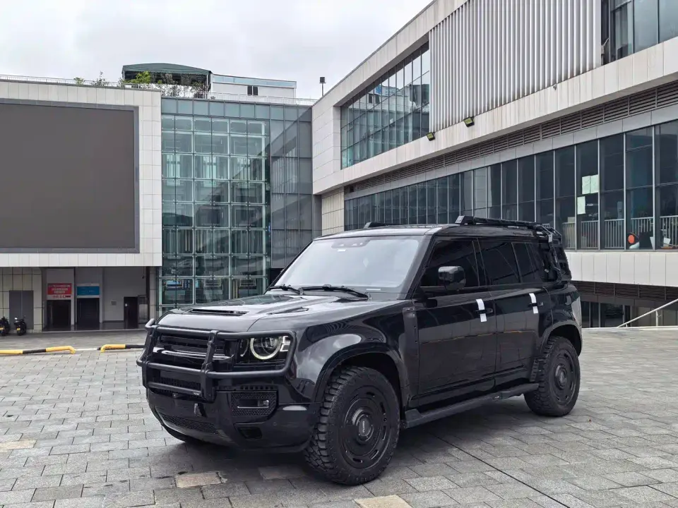 Land Rover Defender 110 3.0T P400 XS 2024