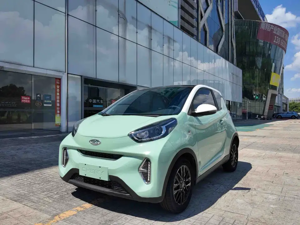 QQ New Energy Little Ant Sweet Pink Edition Half Sugar Version LFP Lithium 30kW 301km 2022