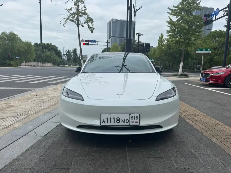 Tesla Model 3 Rear-Wheel Drive 2024