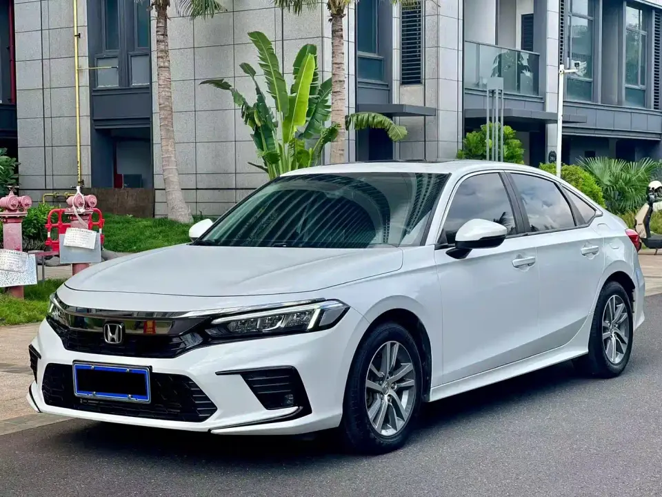 Honda Civic 240TURBO CVT Dynamic Edition 2024