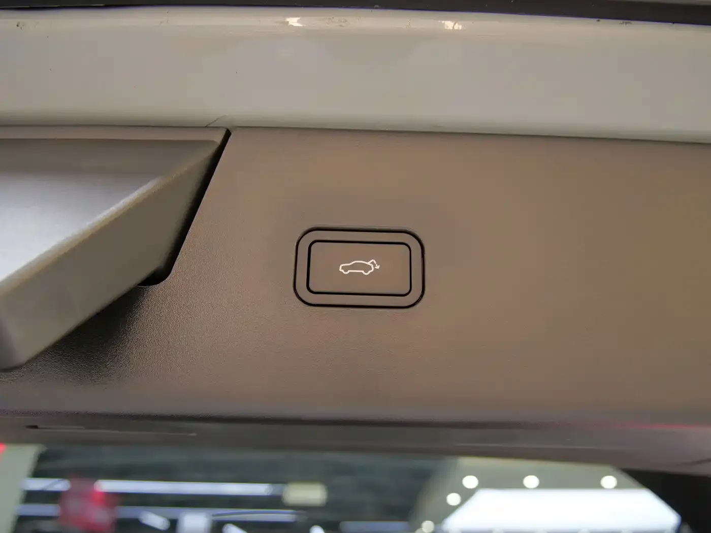 Volvo XC70 Plug-in Hybrid Standard 2025 — фото 13