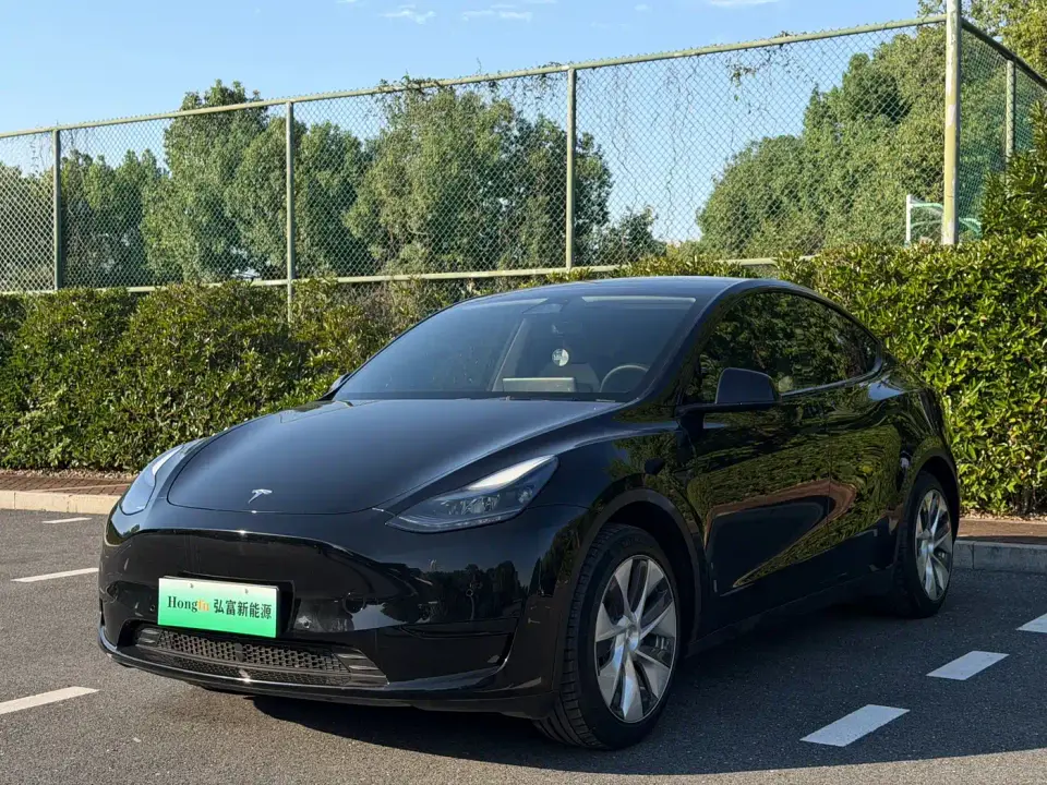 Tesla Model Y Facelift Rear-Wheel Drive Version 2023