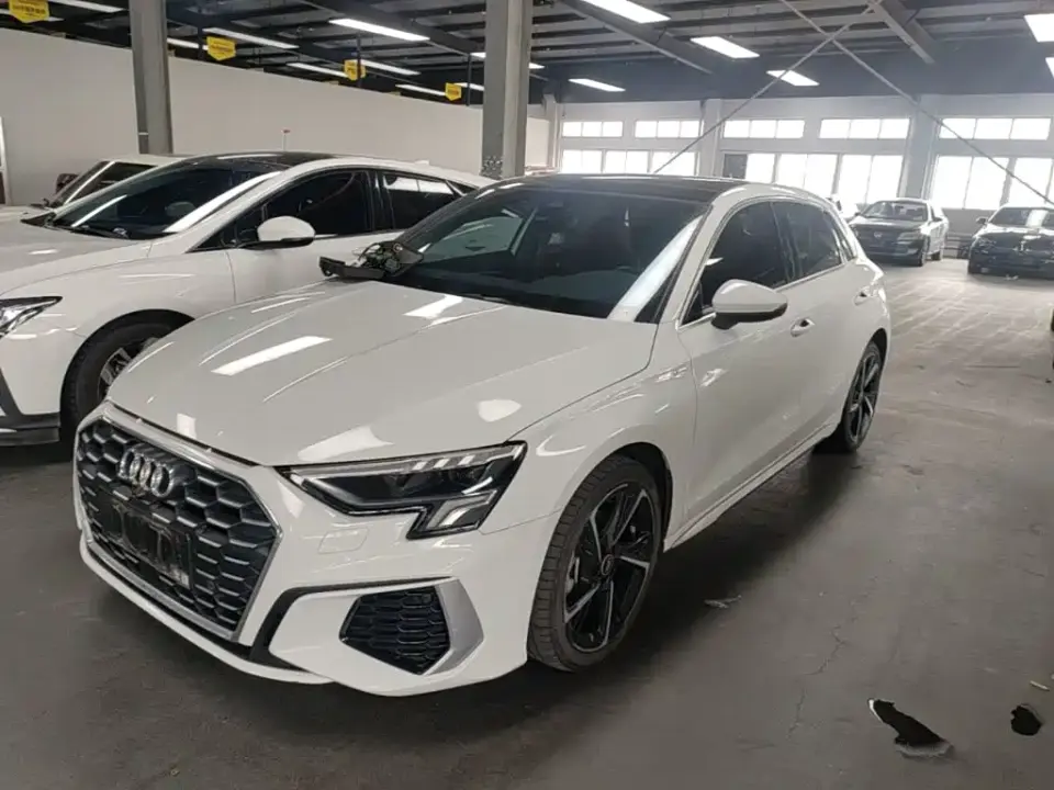Audi A3 Facelift Sportback 35 TFSI Fashion Sport 2024
