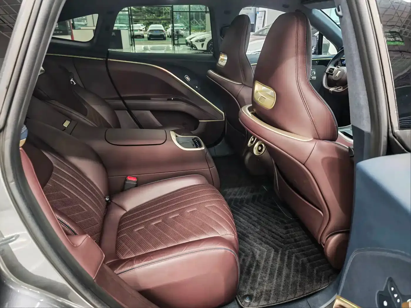 Avatr 11 Extended Range Dual Motor Luxury Edition 4-Seater 2023 — фото 13