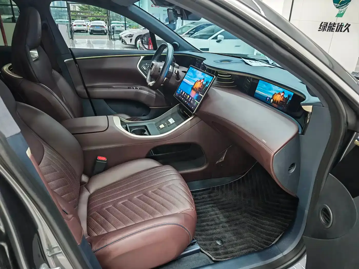 Avatr 11 Extended Range Dual Motor Luxury Edition 4-Seater 2023 — фото 12