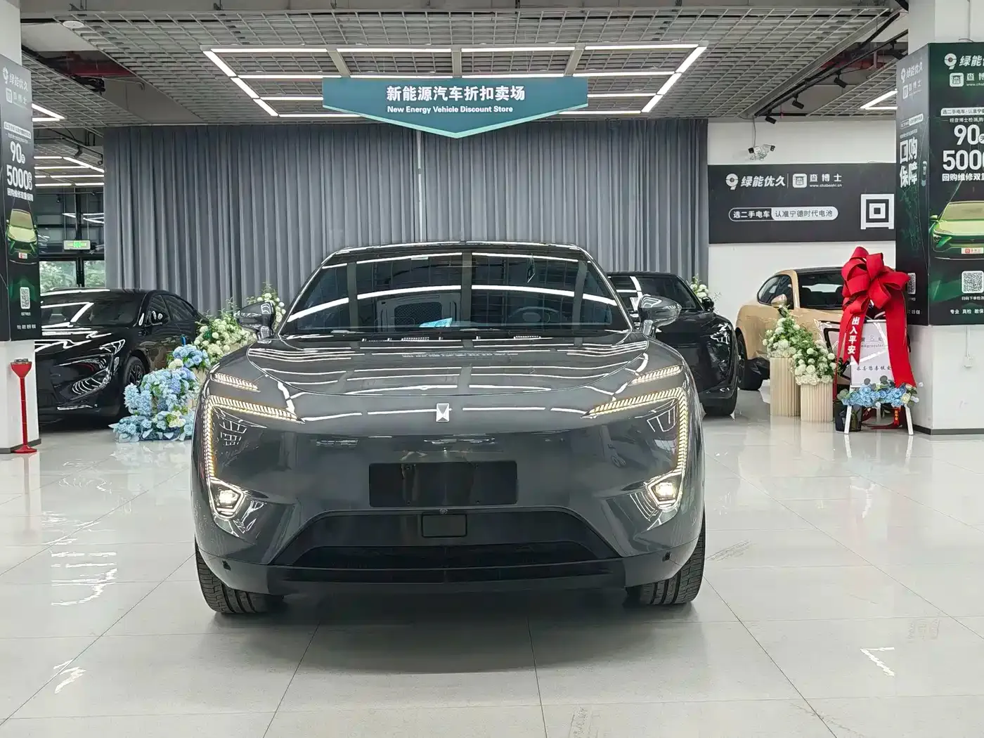 Avatr 11 Extended Range Dual Motor Luxury Edition 4-Seater 2023 — фото 2