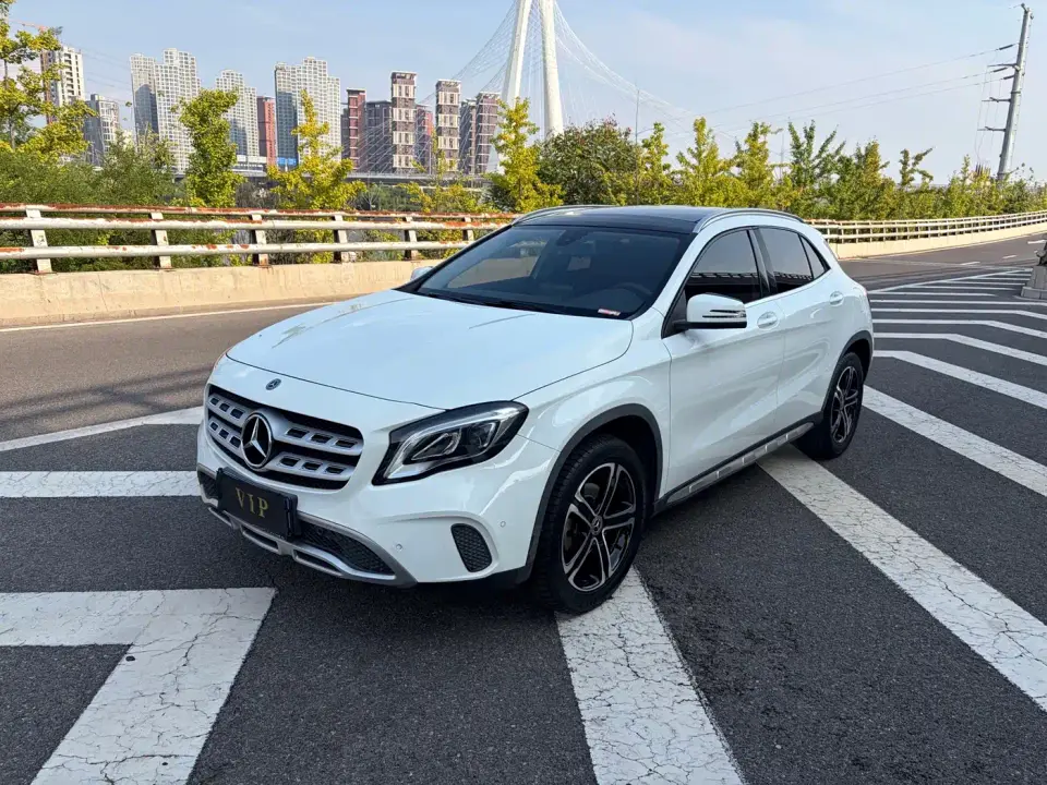 Mercedes-Benz GLA-Class GLA 200 Dynamic 2019