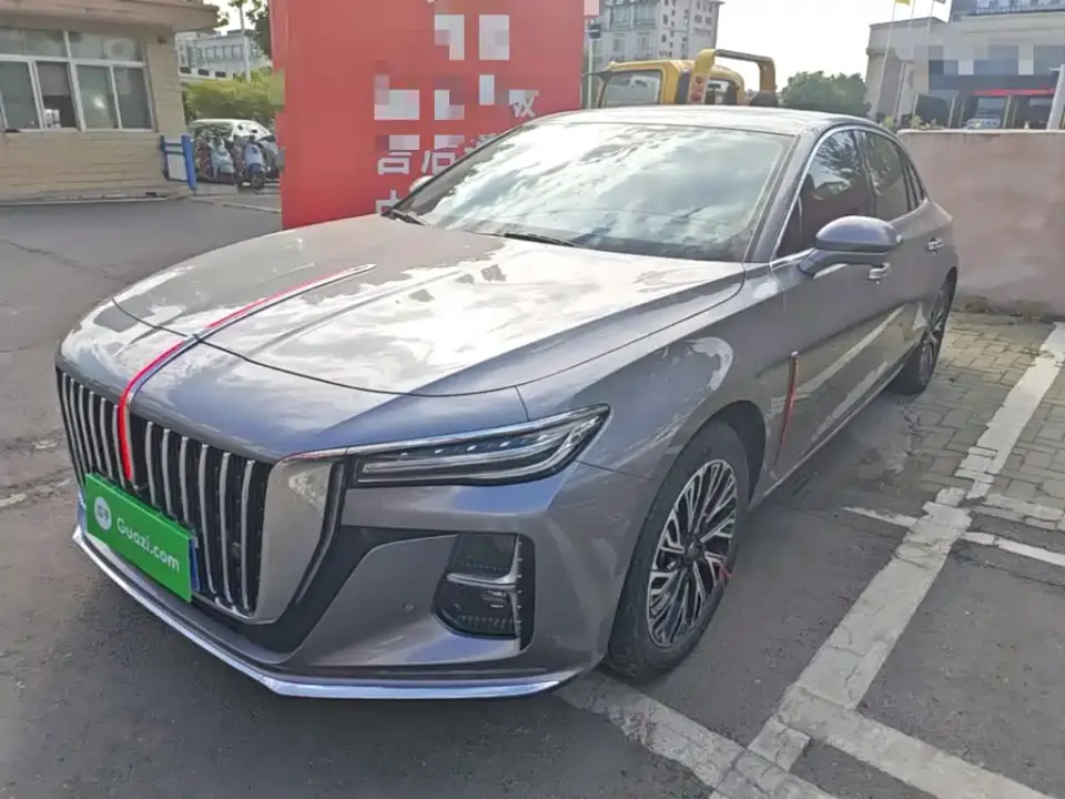 Hongqi H5 2.0T Automatic Smart Connect Flag Smooth Edition 2024