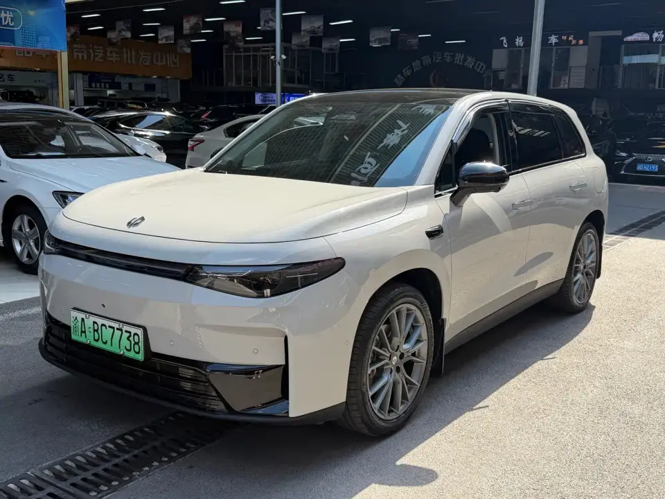 Leapmotor C10 530 Smart Edition 2025