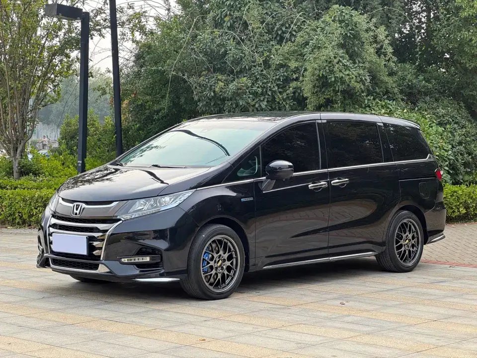 Honda Odyssey 2.0L Sharp Premium Edition 2021